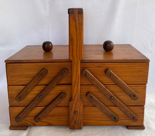 Pine cantilever sewing - pine, box