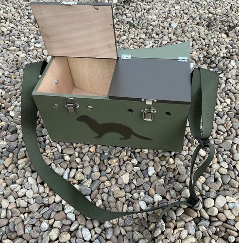 Double bow back painted ferret - bow,