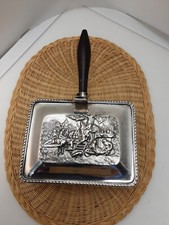 Silver plated crumb catcher