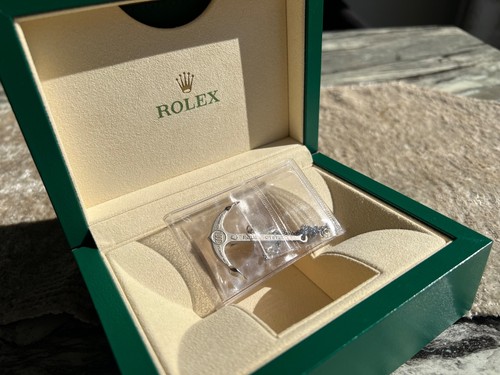 Genuine rolex submariner - genuine,