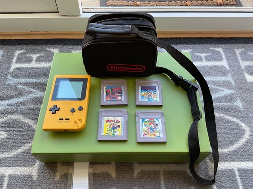 Nintendo gameboy pocket yellow - nintendo,
