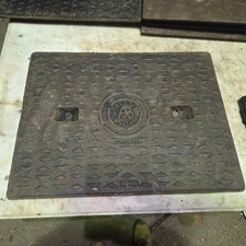Cast iron Manhole Cover 660mm X 510mm reclaimed British standard lid Free p&p 