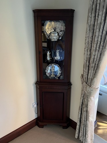 Mahogany corner display - mahogany,
