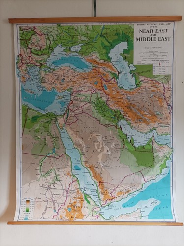 Vintage roll down - school, map