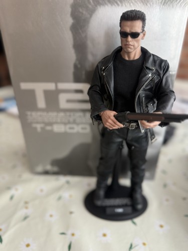 Hot toys terminator - terminator, 2
