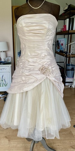 Pronuptia paris anna wedding - pronuptia,