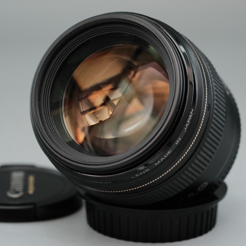 Mint canon lens 85mm - ef, f/1.8