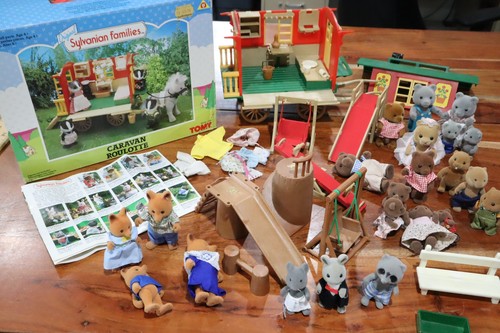 Huge lot vintage sylvanian - lot,