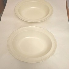 2 Wedgwood Queens Shape oval