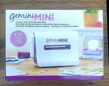 Gemini Mini Manual Die Cutting Machine Kit Crafters Companion New plus Free Dies