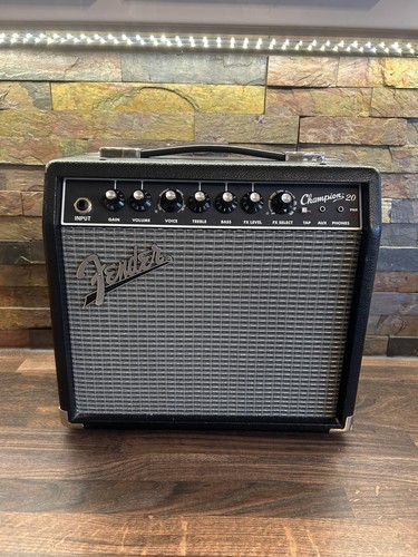 Fender guitar amplifier - fender,