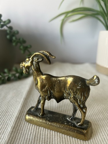 Vintage solid brass billy - solid,