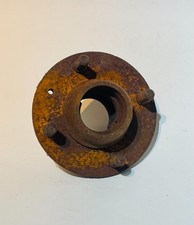 NOS Reliant Rebel Front Hub with Studs