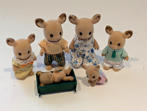 Sylvanian families buckley red - families,