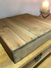 Square Wooden wedding /