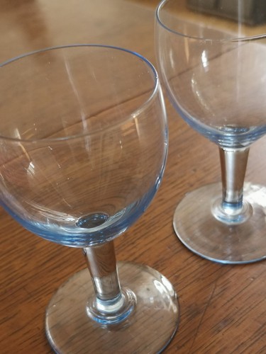 Antique art deco wine glasses - antique,