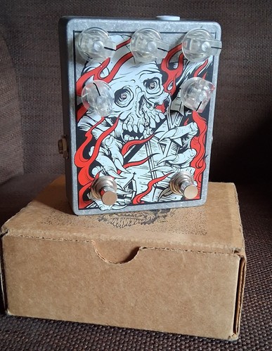 Abominable electronics throne - electronics,