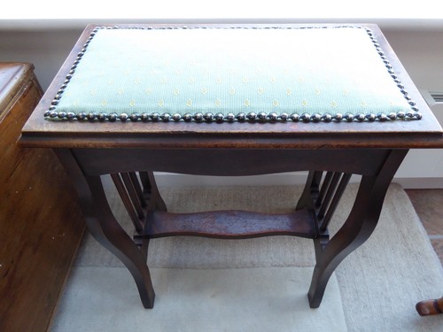 Antique piano stool - ,, harp