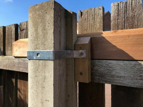 Solid concrete post fixing - solid,