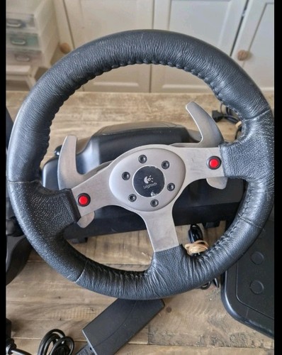 Logitech g25 racing wheel - logitech,