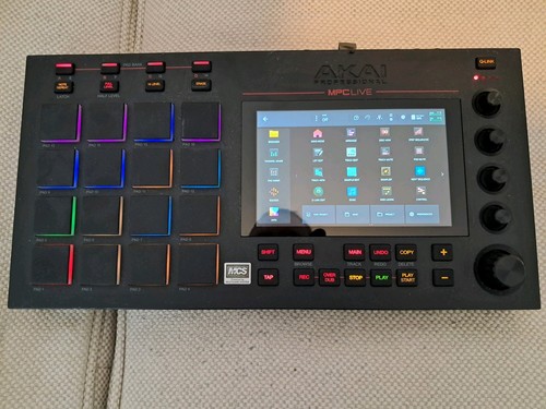 Akai mpc live with - akai,