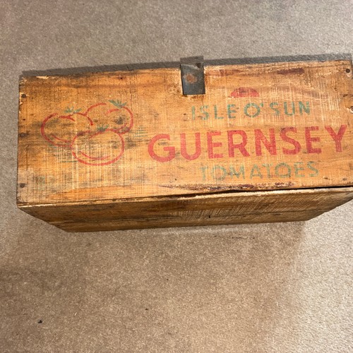 Vintage wooden guernsey - wooden, tomato