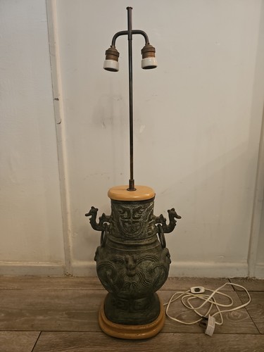 Chinese archaistic vessel - a, hu