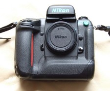 Nikon F5 35mm SLR Film Camera