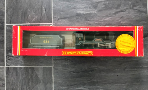Hornby r533 0 schools - hornby, sr