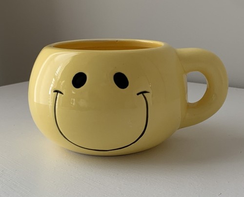 Vintage yellow smiley - smiley, face