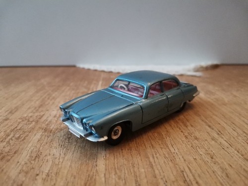 Dinky toys 142 jaguar mark - dinky, x