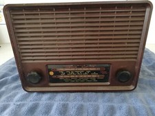 Vintage PYE P43U radio for