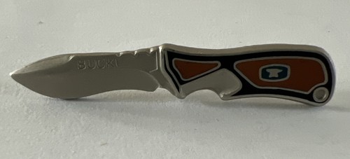 Buck knife lapel - buck, hat