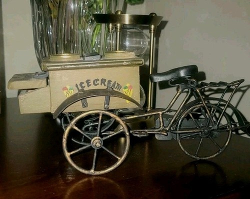 Vintage metal wood hand - vintage,