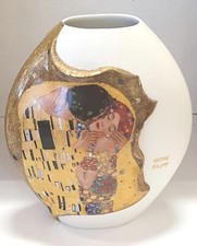Goebel - Gustav Klimt -The Kiss - Porcelain Vase - Height 14cm
