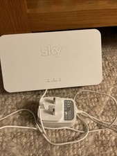 Sky Q SE210 Latest Model Mint Condition Wireless/booster Extender. New.