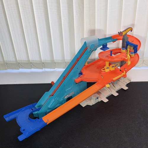 Mattel hot wheels motorized - hot,