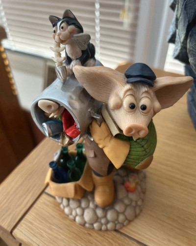 Piggin load rubbish - piggin, of