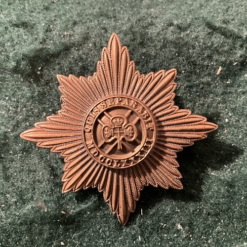 Irish guards brass cap - guards, badge