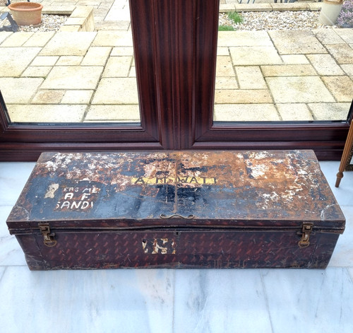 Vintage metal trunk - vintage, military