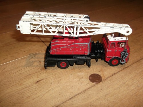 Dinky toys jones - dinky,
