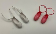 2 PAIRS 1980 PEDIGREE SINDY