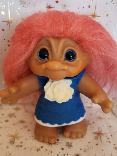 Custom dam troll - troll,