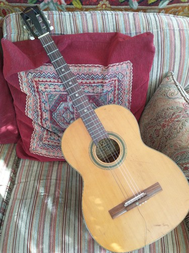 Yamaha dynamic guitar 70 - dynamic,