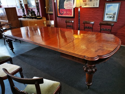 William mahogany dininig - mahogany,