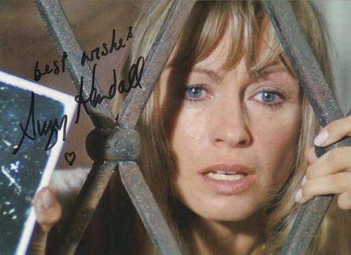 Suzy kendall hand signed - signed, 7x5