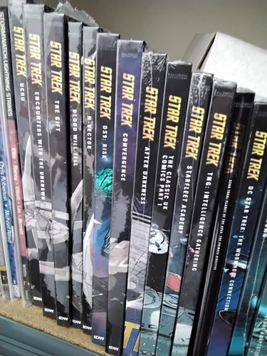 Star trek graphic novels - star,