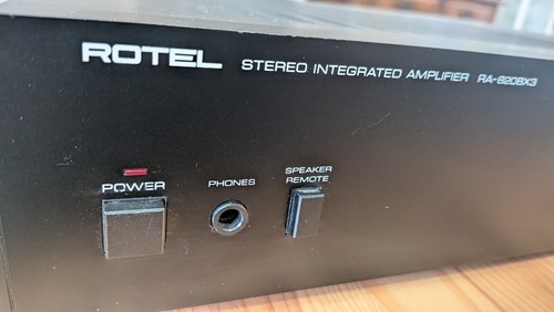 Rotel 820bx3 integrated - rotel,