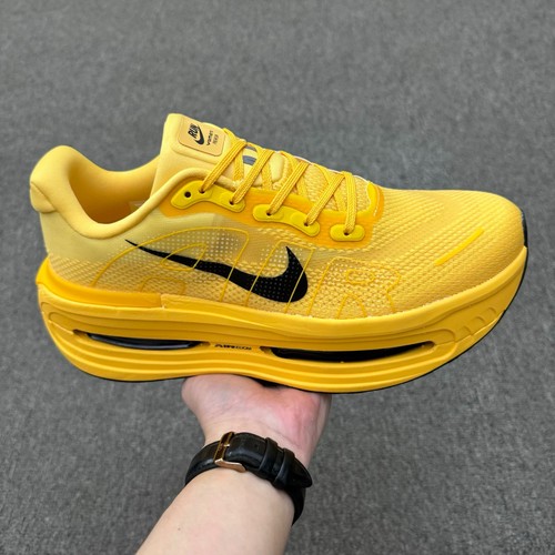 Yellow black nike vomero - yellow,