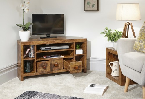 Corner media entertainment - corner, tv
